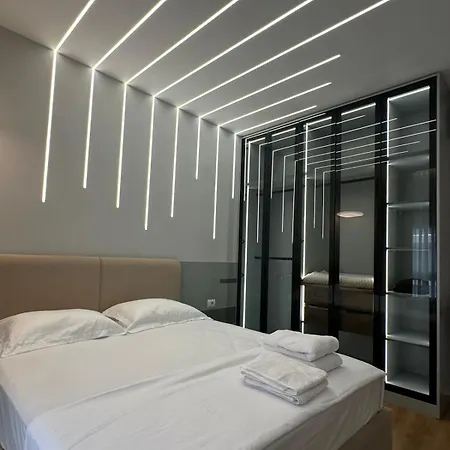 Apartment Gjuzi *